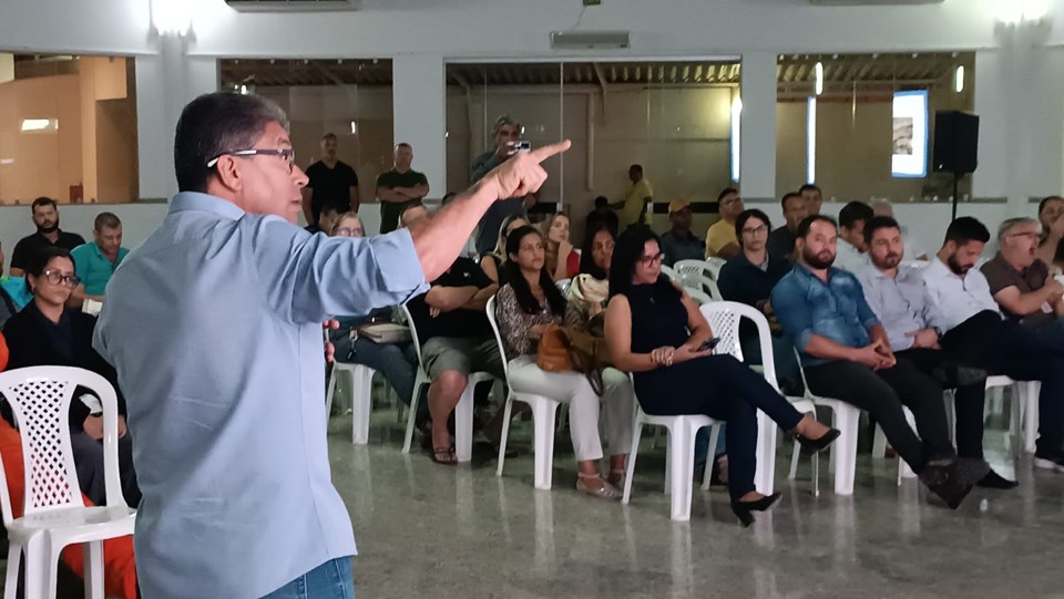 DER-ES realiza audiência pública e tira dúvidas sobre obra da Othovarino Duarte Santos, em Guriri DER-ES realiza audiência pública e tira dúvidas sobre obra da Othovarino Duarte Santos, em Guriri
