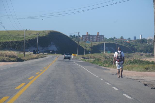 10.06.14_Governo investe R$ 41 mi em rodovias -  escolas e sistemas de comunicação móvel em Anchieta