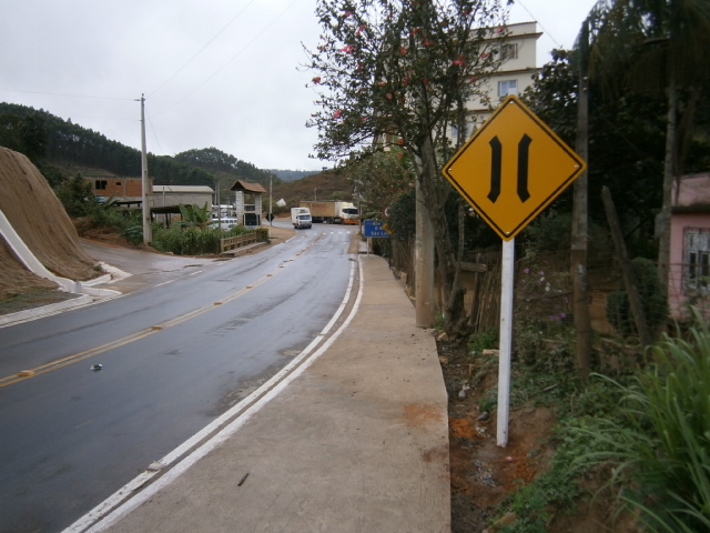 23.08.2013_Governo inaugura obras na ES 355 -  em Santa Maria de Jetibá -  nesta sexta-feira (23)